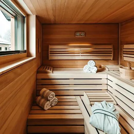 빌라 3bdr Splendid Chalet With Sauna And Hot Tub- If You Want To Book, Please Contact On Wh-ats-app - 0034-635-520-036 !!!!