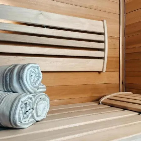 빌라 3bdr Splendid Chalet With Sauna And Hot Tub- If You Want To Book, Please Contact On Wh-ats-app - 0034-635-520-036 !!!! *