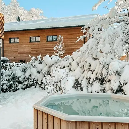 3bdr Splendid Chalet With Sauna And Hot Tub- If You Want To Book, Please Contact On Wh-ats-app - 0034-635-520-036 !!!! 빌라