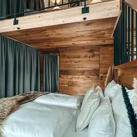 3bdr Splendid Chalet With Sauna And Hot Tub- If You Want To Book, Please Contact On Wh-ats-app - 0034-635-520-036 !!!! 가르미슈파르텐키르헨